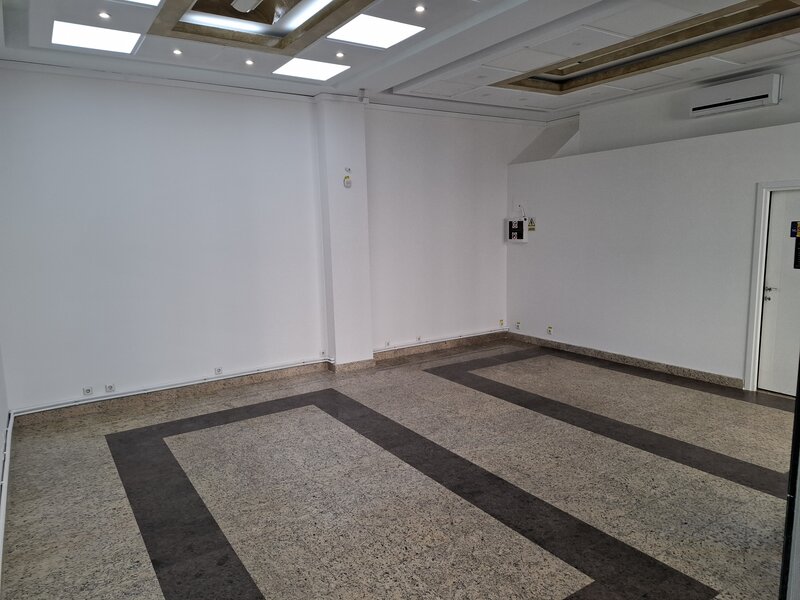 Unirii, Coposu Bucuresti